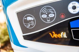 Az elektromos autók otthoni töltése – gyakorlati kérdések