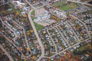 Hogyan két idős néni újította fel közösen a falu arculatát