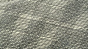 Kikapcsolt tévéképernyők – tükröződő történetek