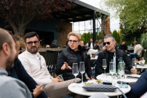 Mi minden történhet egy lépcsőházban?